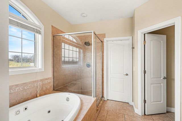 2370 Barnes Road, Williamstown, KY 41097