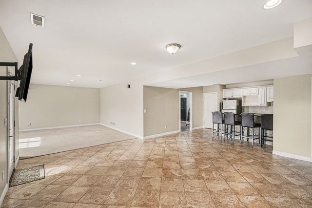 2370 Barnes Road, Williamstown, KY 41097