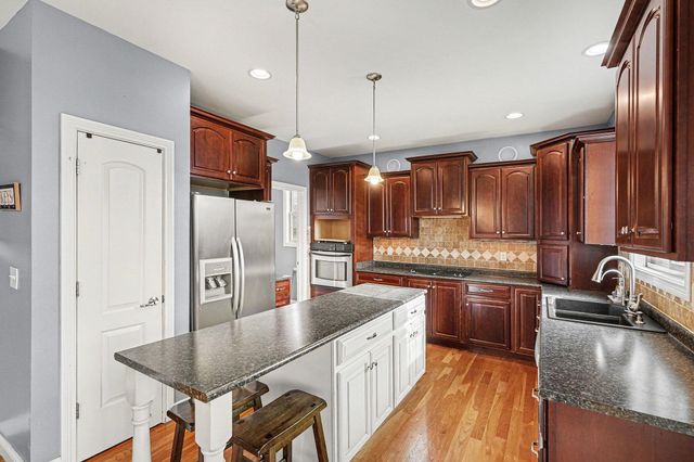 2370 Barnes Road, Williamstown, KY 41097