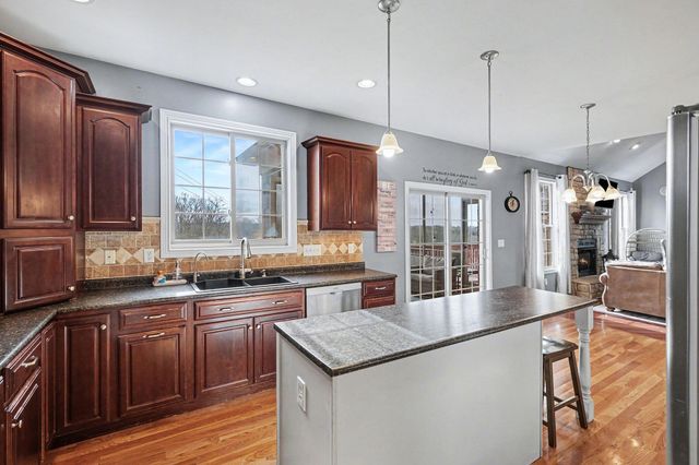 2370 Barnes Road, Williamstown, KY 41097