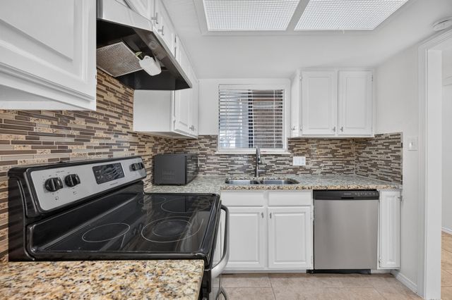 11805 Bell Ave B, Austin, TX 78759