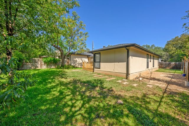 11805 Bell Ave B, Austin, TX 78759