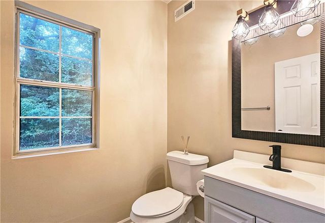 70 Cedar Valley NE Drive, Kennesaw, GA 30144