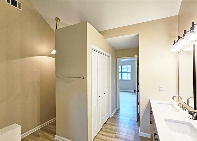 70 Cedar Valley NE Drive, Kennesaw, GA 30144