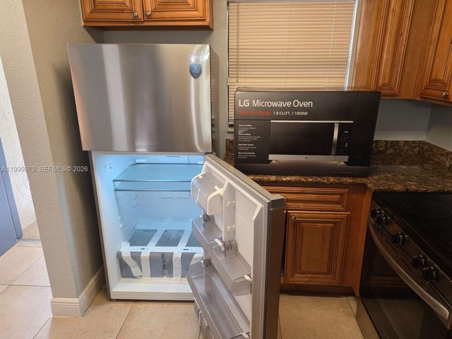 1495 Lake Crystal Dr H, West Palm Beach, FL 33411