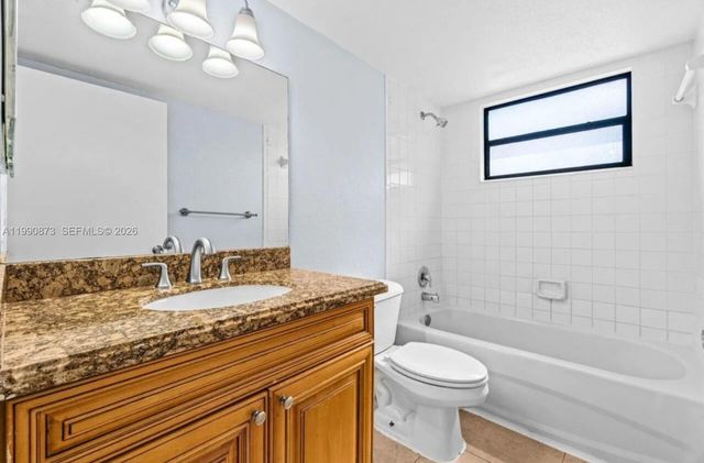 1495 Lake Crystal Dr H, West Palm Beach, FL 33411