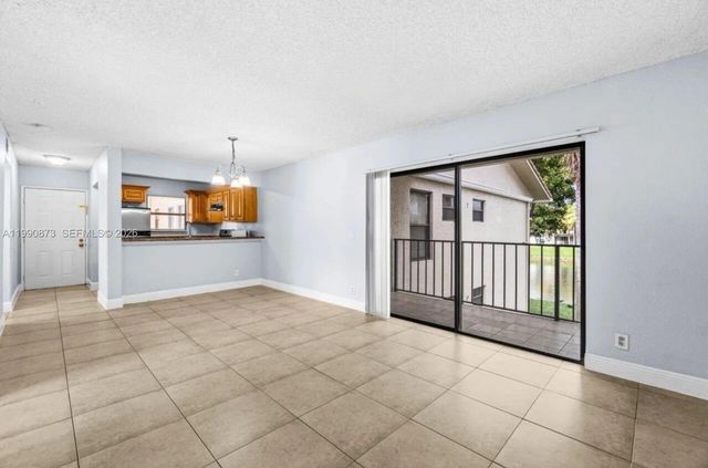 1495 Lake Crystal Dr H, West Palm Beach, FL 33411