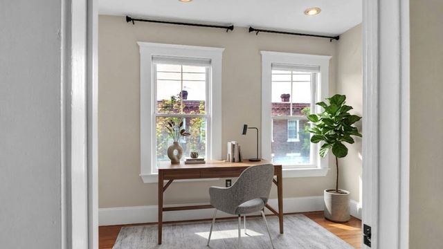 44 Pingree St 5, Salem, MA 01970