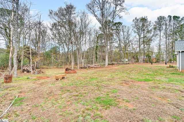 364 S Church Street, Cross Hill, SC 29332