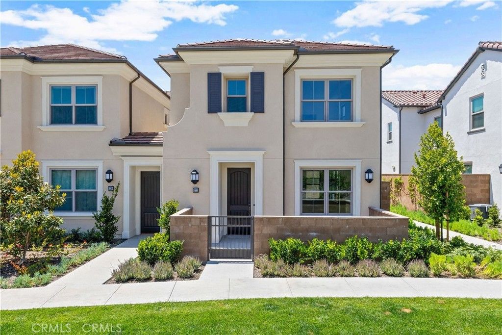 112 Newburry, Irvine, CA 92618