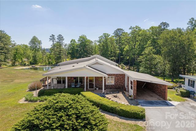 231 Allen Road, East Flat Rock, NC 28726