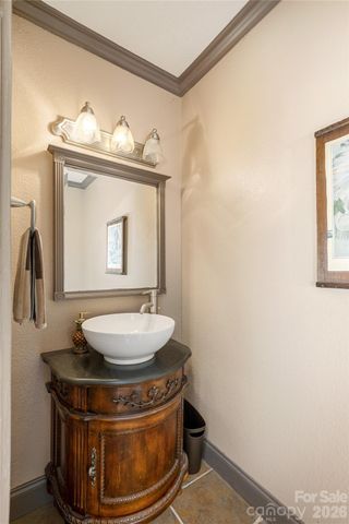 231 Allen Road, East Flat Rock, NC 28726