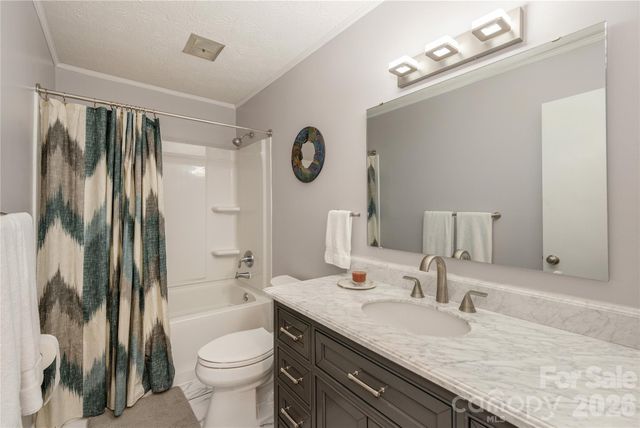231 Allen Road, East Flat Rock, NC 28726