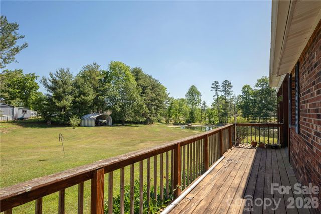 231 Allen Road, East Flat Rock, NC 28726