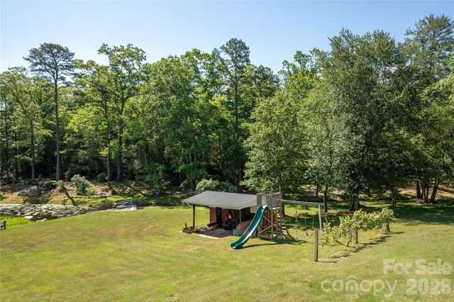 231 Allen Road, East Flat Rock, NC 28726