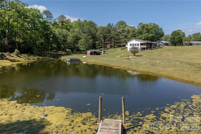 231 Allen Road, East Flat Rock, NC 28726