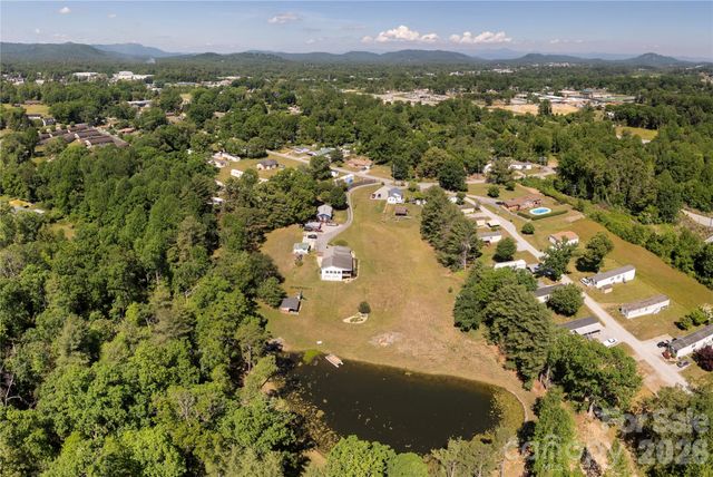 231 Allen Road, East Flat Rock, NC 28726