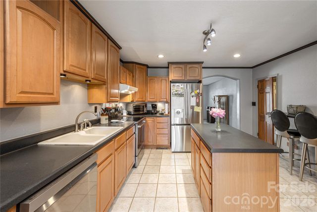 231 Allen Road, East Flat Rock, NC 28726