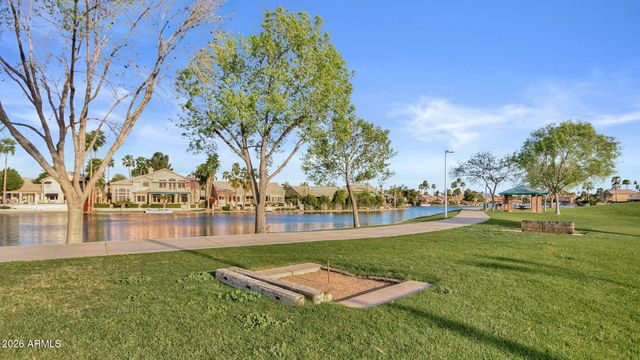 1334 W Sandpiper Drive, Gilbert, AZ 85233