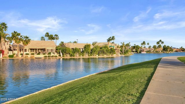 1334 W Sandpiper Drive, Gilbert, AZ 85233