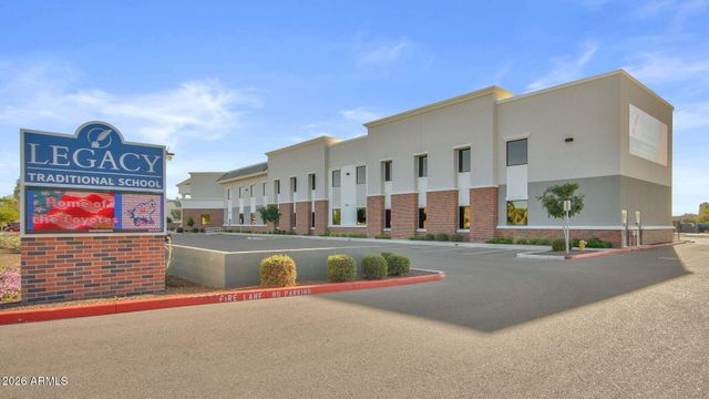 1334 W Sandpiper Drive, Gilbert, AZ 85233