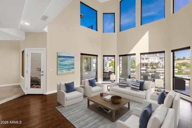 1334 W Sandpiper Drive, Gilbert, AZ 85233