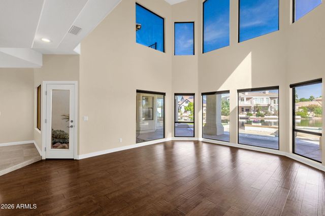 1334 W Sandpiper Drive, Gilbert, AZ 85233