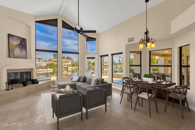 1334 W Sandpiper Drive, Gilbert, AZ 85233