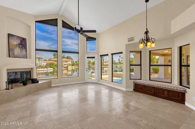 1334 W Sandpiper Drive, Gilbert, AZ 85233