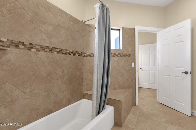 1334 W Sandpiper Drive, Gilbert, AZ 85233