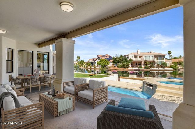 1334 W Sandpiper Drive, Gilbert, AZ 85233