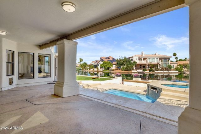 1334 W Sandpiper Drive, Gilbert, AZ 85233