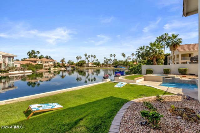 1334 W Sandpiper Drive, Gilbert, AZ 85233