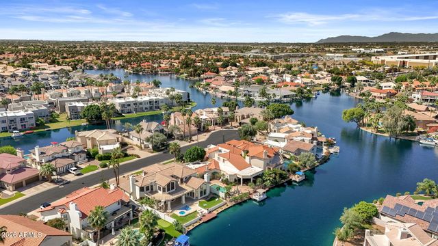 1334 W Sandpiper Drive, Gilbert, AZ 85233