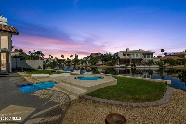 1334 W Sandpiper Drive, Gilbert, AZ 85233