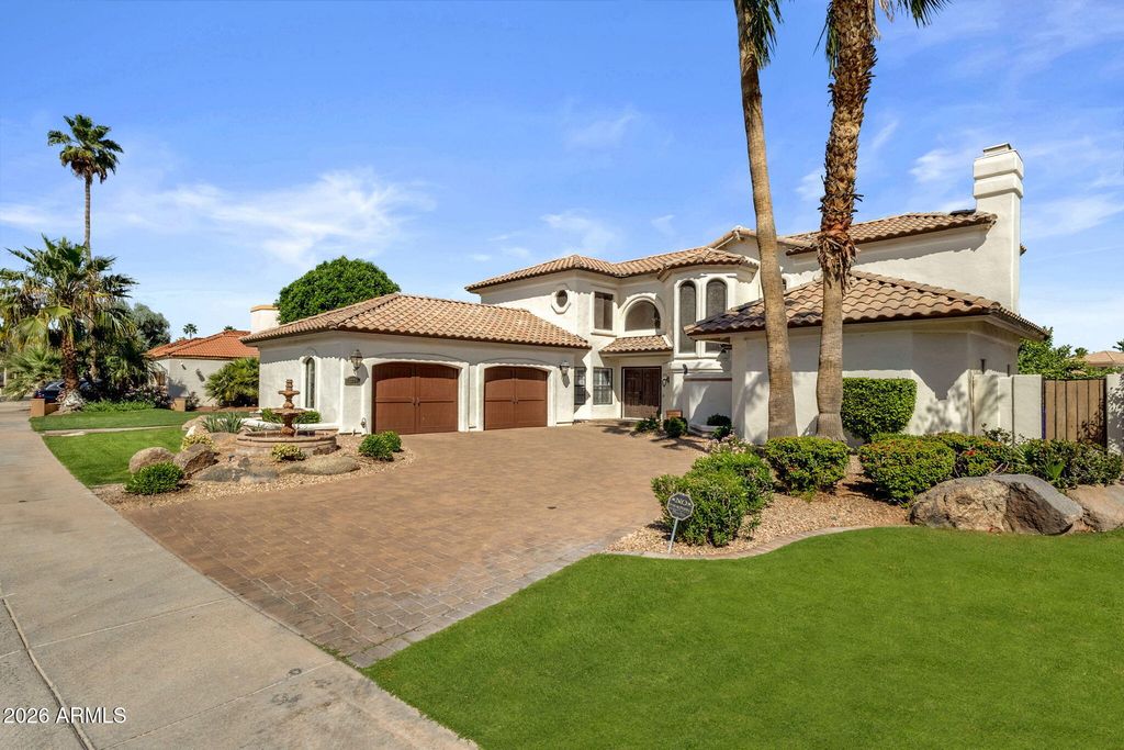 1334 W Sandpiper Drive, Gilbert, AZ 85233