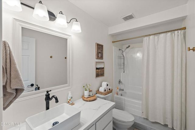 23503 Via Decano, Valencia, CA 91355