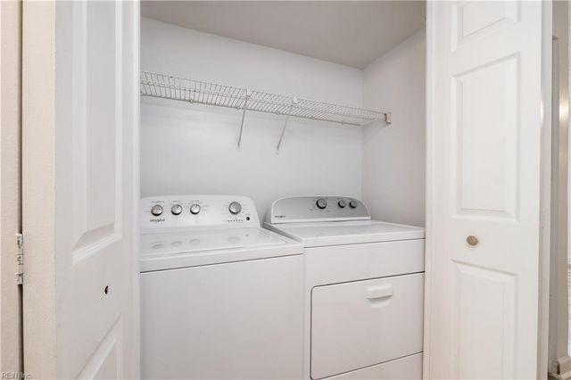 1446 Deerpond LN, Virginia Beach, VA 23464