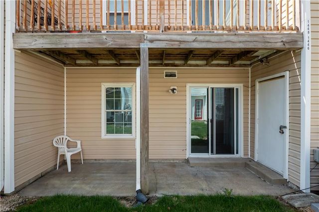 1446 Deerpond LN, Virginia Beach, VA 23464