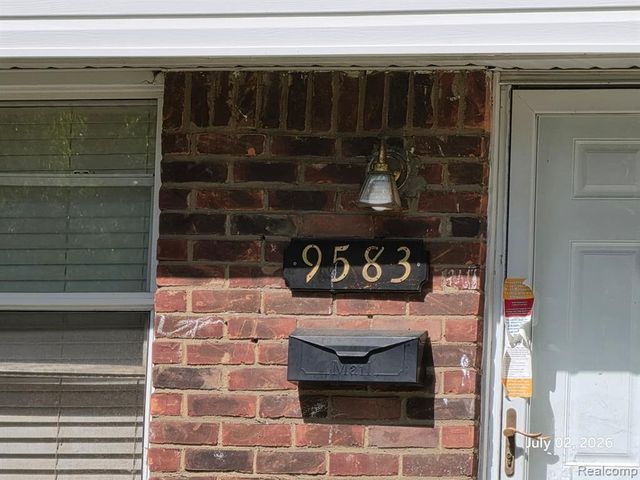 9583 Braile Street, Detroit, MI 48228