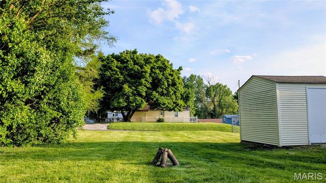 1008 W Main Street, Collinsville, IL 62234