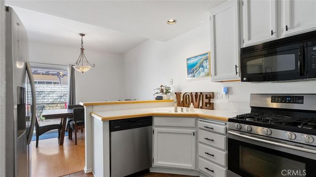 22905 Banyan 228, Saugus, CA 91390