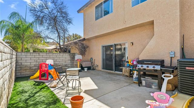 22905 Banyan 228, Saugus, CA 91390