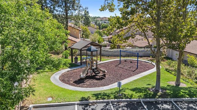 22905 Banyan 228, Saugus, CA 91390