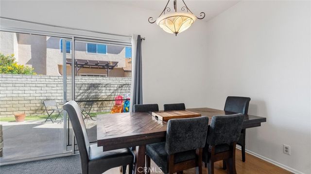 22905 Banyan 228, Saugus, CA 91390