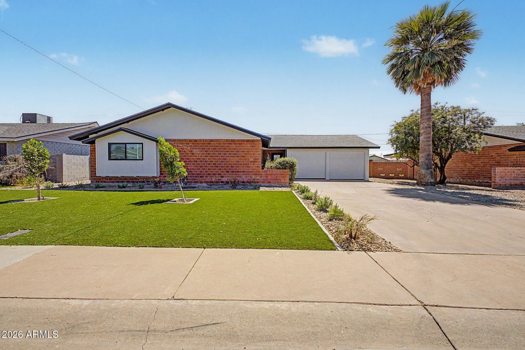 8719 E HUBBELL Street, Scottsdale, AZ 85257