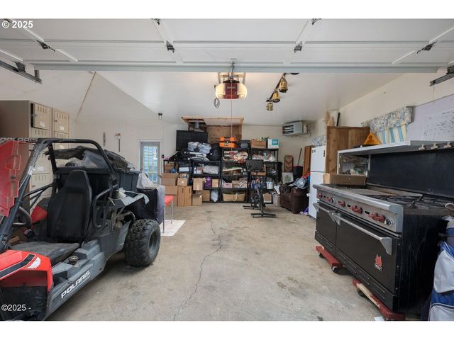 381 S ANDERSON CREEK Rd, Lincoln City, OR 97367