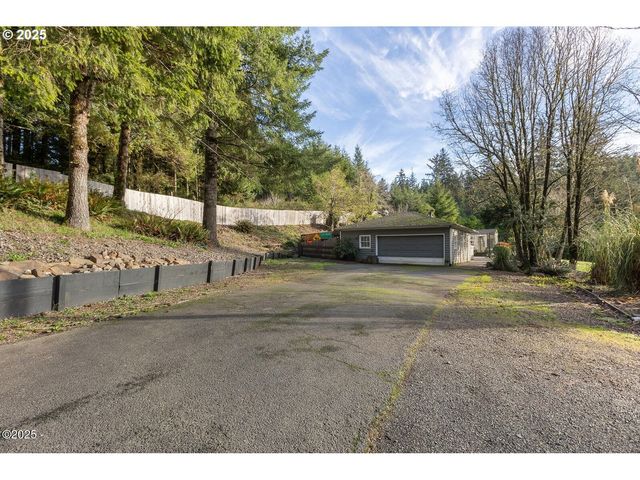 381 S ANDERSON CREEK Rd, Lincoln City, OR 97367