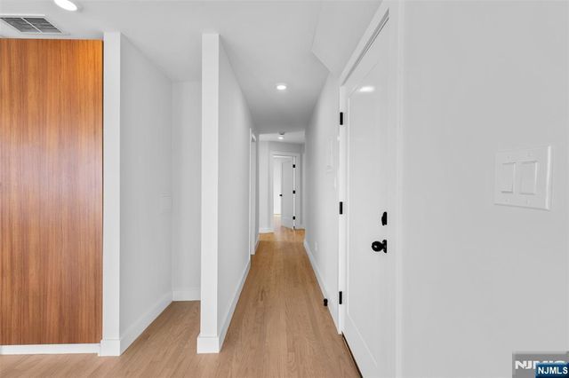 7 Sterling Place 1, Edgewater, NJ 07020