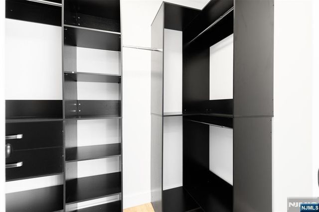 7 Sterling Place 1, Edgewater, NJ 07020